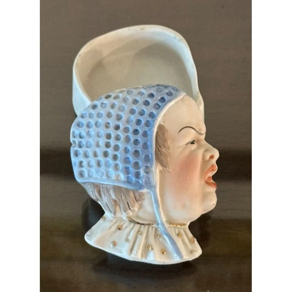 Antique Bisque Porcelain Figural Child‎ Yelling Bonnet Trinket Box German Unmark